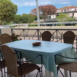 appartamento-al-mare-punta-marina.emilia-romagnahotels.net/